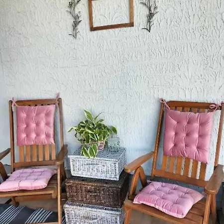 Apartment Zdrowo Przez Sad *