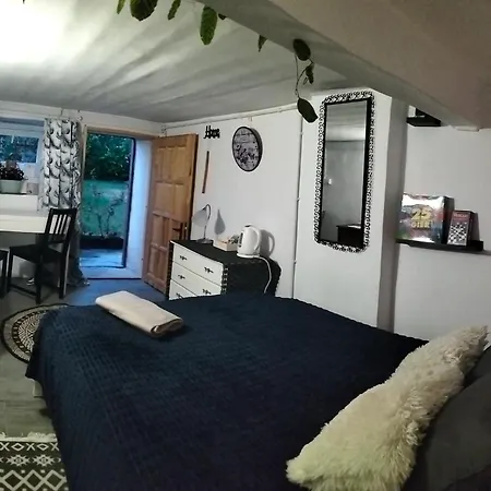 Apartman Zdrowo Przez Sad Brzezinki (Grojec)